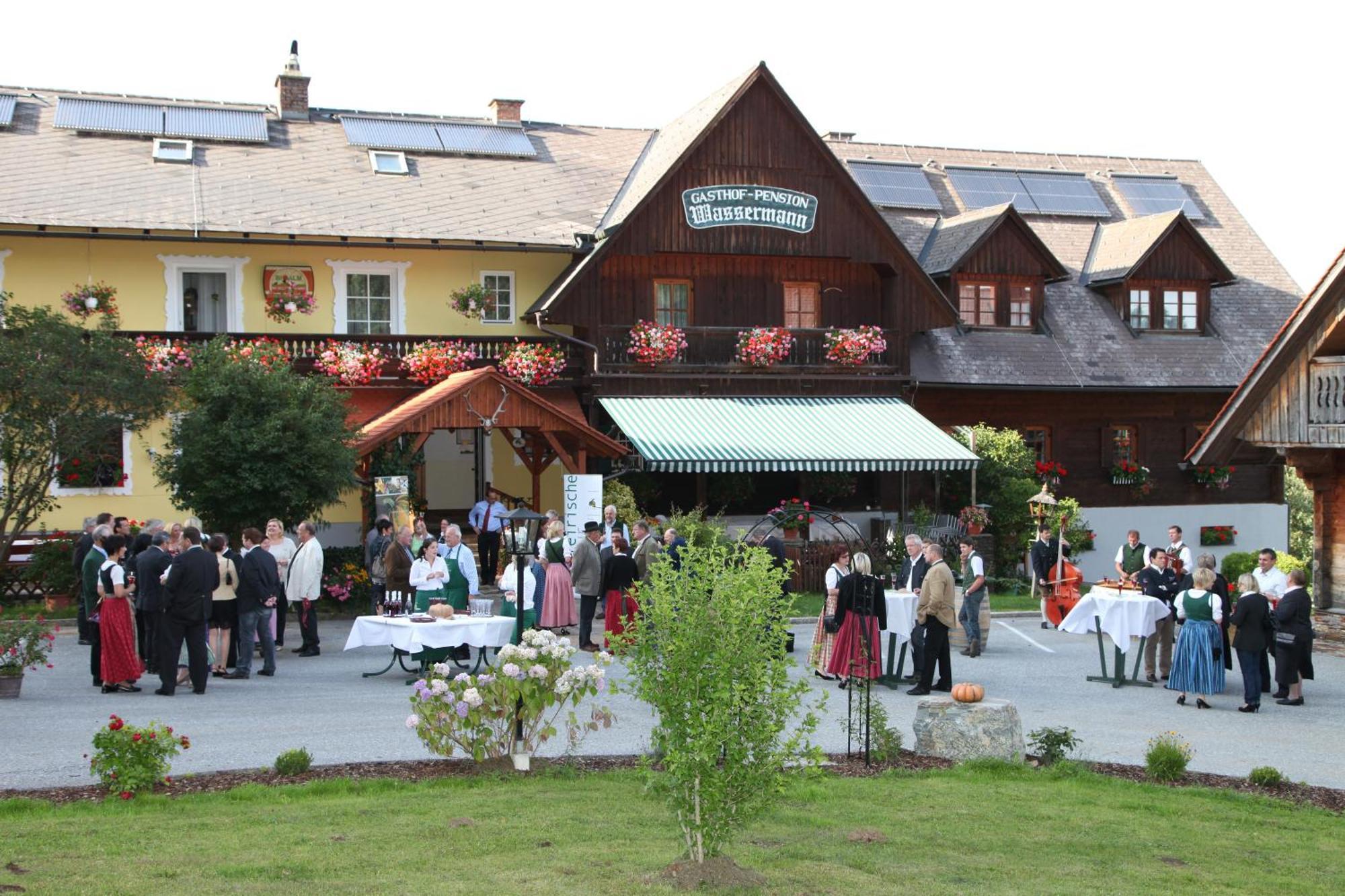 Bioalm Wassermann Wirt Hotel Sommereben Bagian luar foto